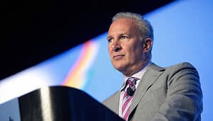 Peter Schiff bei einer Konferenz