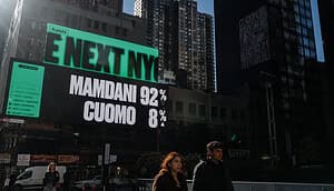 Auf einer riesigen Werbetafel in New York macht Kalshi Werbung für seine Plattform.