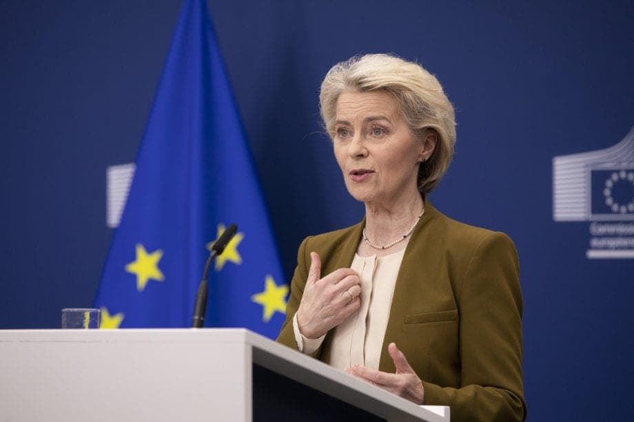 EU-Kommissionspräsidentin Ursula von der Leyen hält eine Rede.