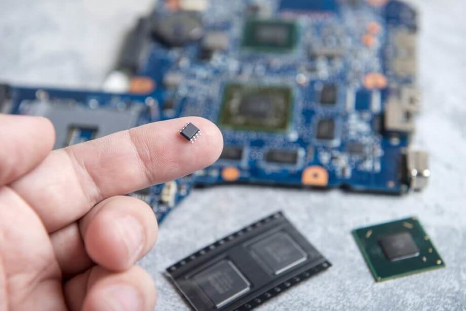 IBM: Kleinster Computer der Welt verwendet Blockchain