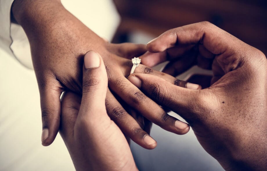 Bis dass der Code uns scheidet: Erster Smart Wedding Contract in Österreich