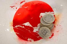 Japanische Flagge und Bitcoin Münzen