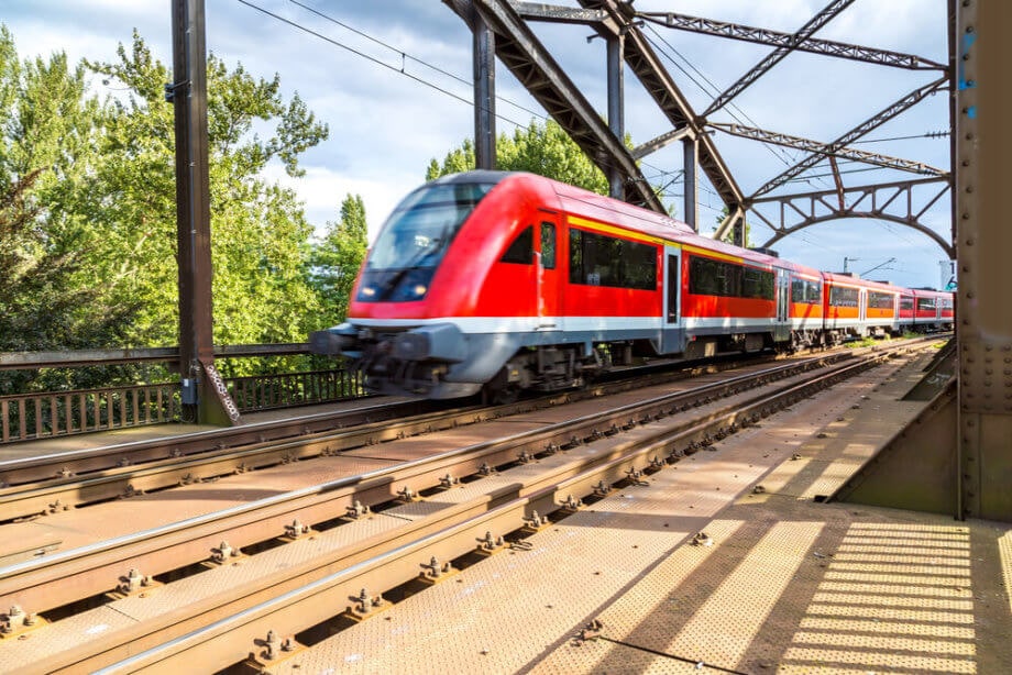 Deutsche Bahn: Tickets und Prozesse bald auf der Blockchain?