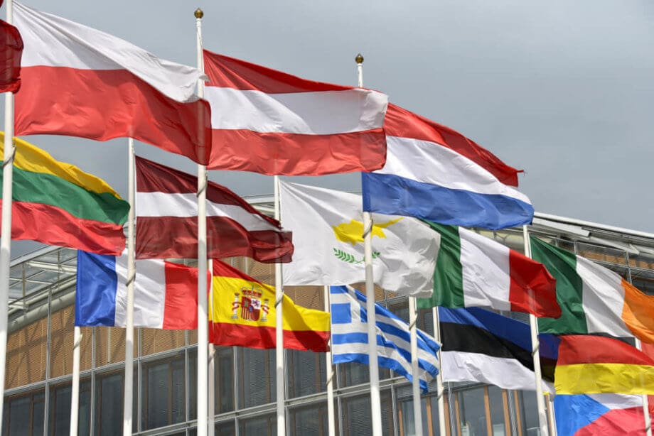 EY und EIB entwickeln Blockchain-Lösung für Geldmarktpapiere
