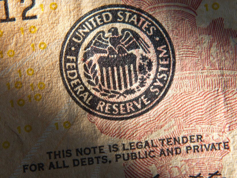 US-Zentralbank: Fed plant System für Überweisungen in Echtzeit symbolbild fed: dollarschein mit zentralbanksiegel