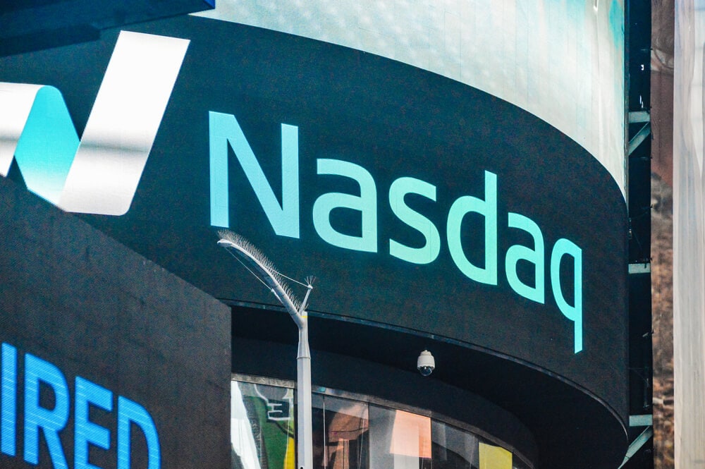 NASDAQ waret mit Defi Index auf, fernab von Bitcoin-Kurs