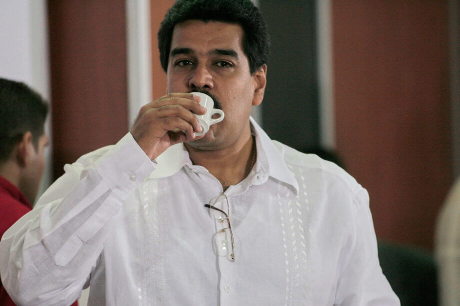 Maduro verschleudert zu Weihnachten Petros für Venezolaner