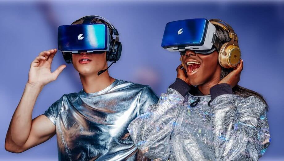 Live-Erlebnisse in VR: Wie die Musikindustrie von der Blockchain-Technologie profitieren kann