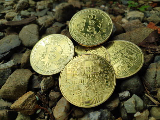 Bitcoin-Betrügerin aufgeflogen