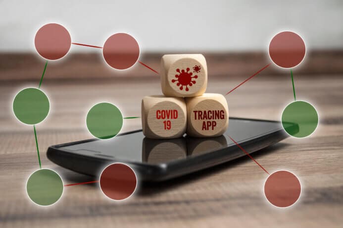 Smartphone mit Tracking- oder Tracing-App für Covid-19