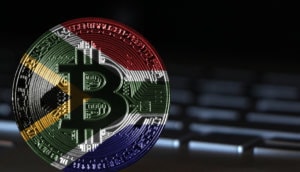 Bitcoin Münze in den Farben Südafrikas