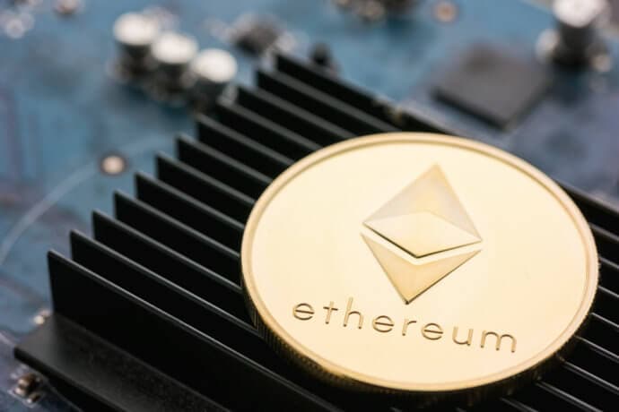 ether-münze-auf-einem-computerchip