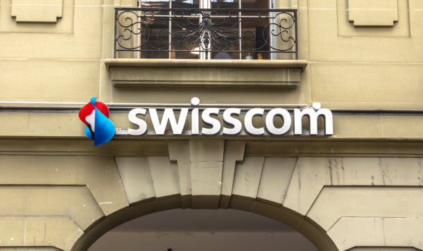 Swisscom und Cryptomathic bündeln Kräfte für Signaturlösung swisscom logo vor gebäude
