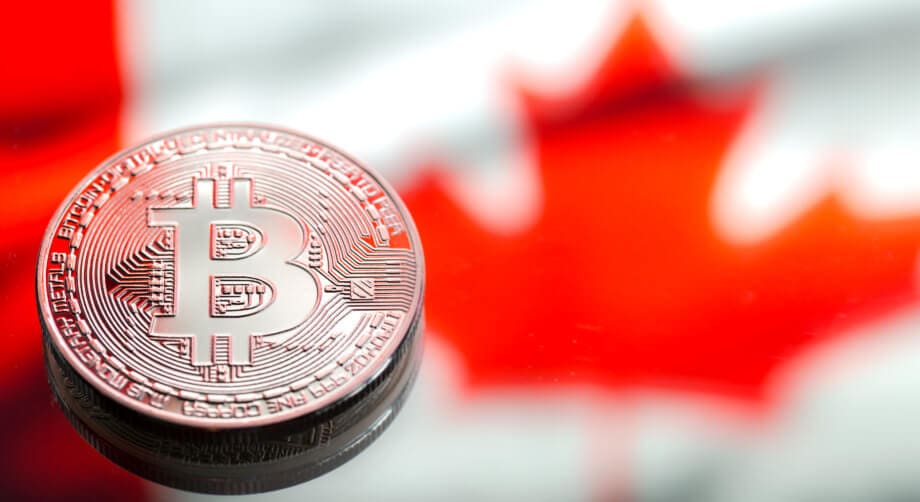 Kanada: Regulatorischer Ritterschlag für Krypto-Börsen und -Dienstleister Bitcoin-Münze auf kanadischer Flagge