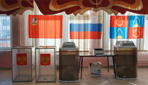 Ein leeres Wahllokal in Russland