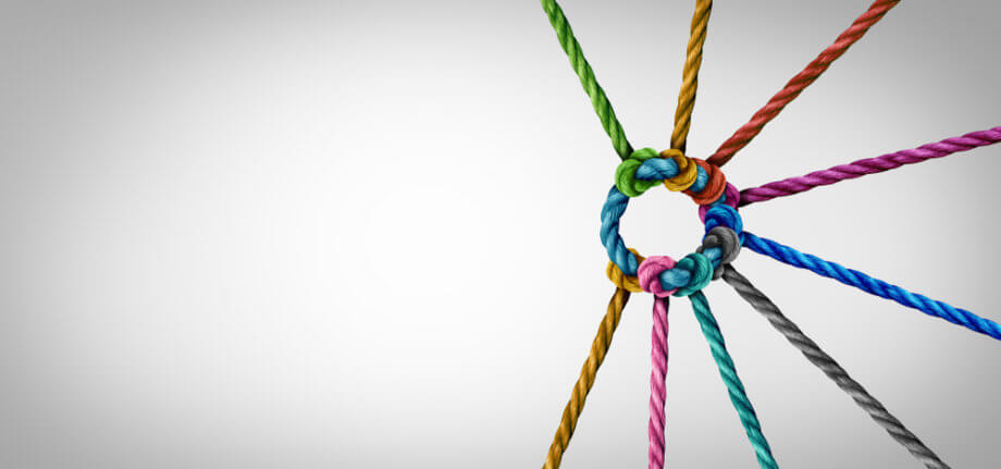 Interwork Alliance: Blockchain-Verband nimmt Arbeit auf mehrere seile die miteinander verknotet sind