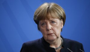 bundeskanzlerin der bundesrepublik angela "amdelhö" merkel mit einem mundwinkel