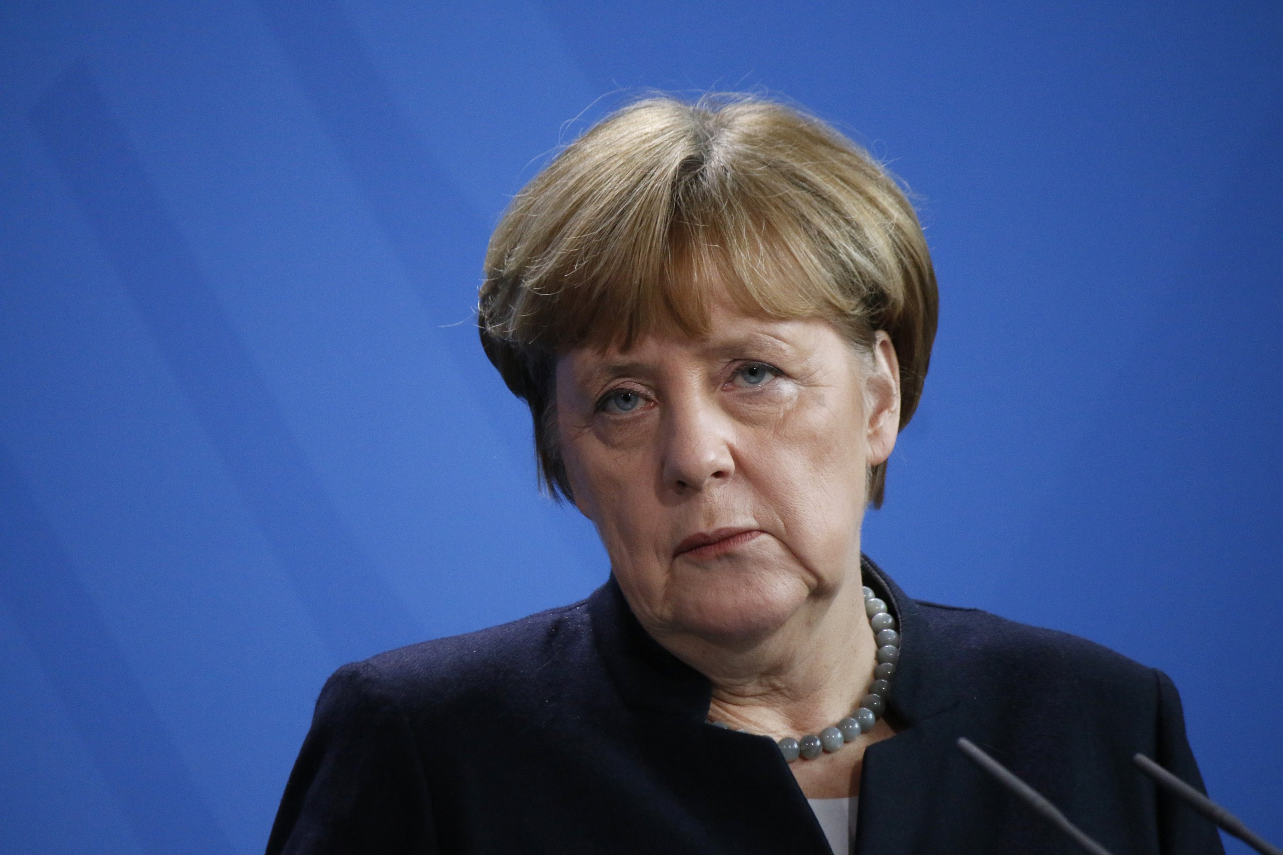 bundeskanzlerin der bundesrepublik angela "amdelhö" merkel mit einem mundwinkel