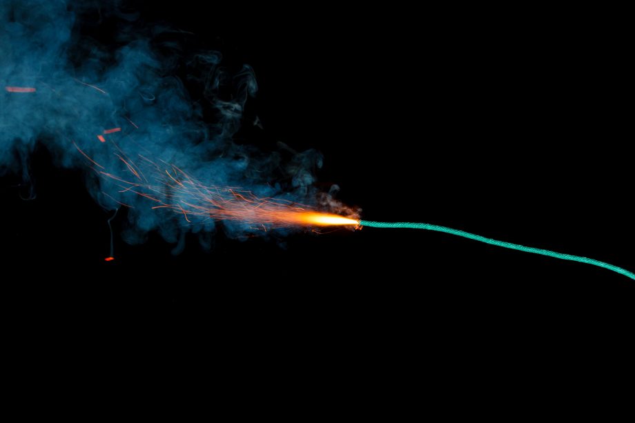 Bitcoin-Sprengstoff: Optionen, Wale und Stable Coins Zündschnur fängt Feuer
