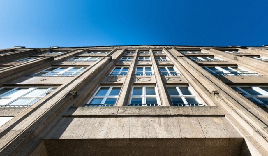 Lisk Community Center in Berlin: 300 Quadratmeter für kluge Krypto-Köpfe Die Fassade des Gebäudes, in dem das Neue Lisk Center beheimatet ist