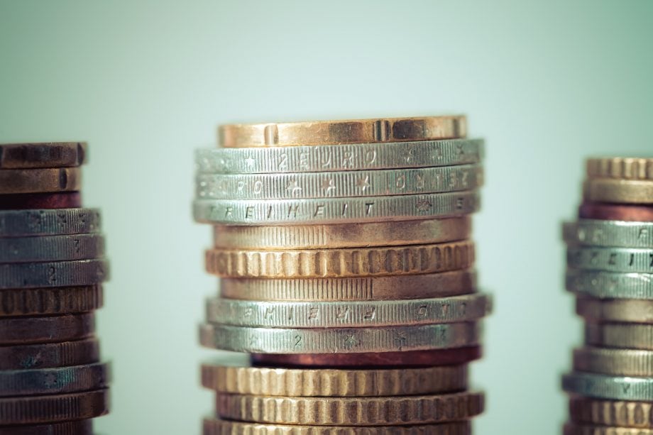 ConsenSys und Forge experimentieren mit dem digitalen Euro Euromünzen gestapelt