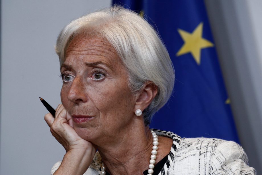 EZB will im Januar 2021 über digitalen Euro entscheiden EZB-Chefin Christine Lagard in nachdenklicher Pose