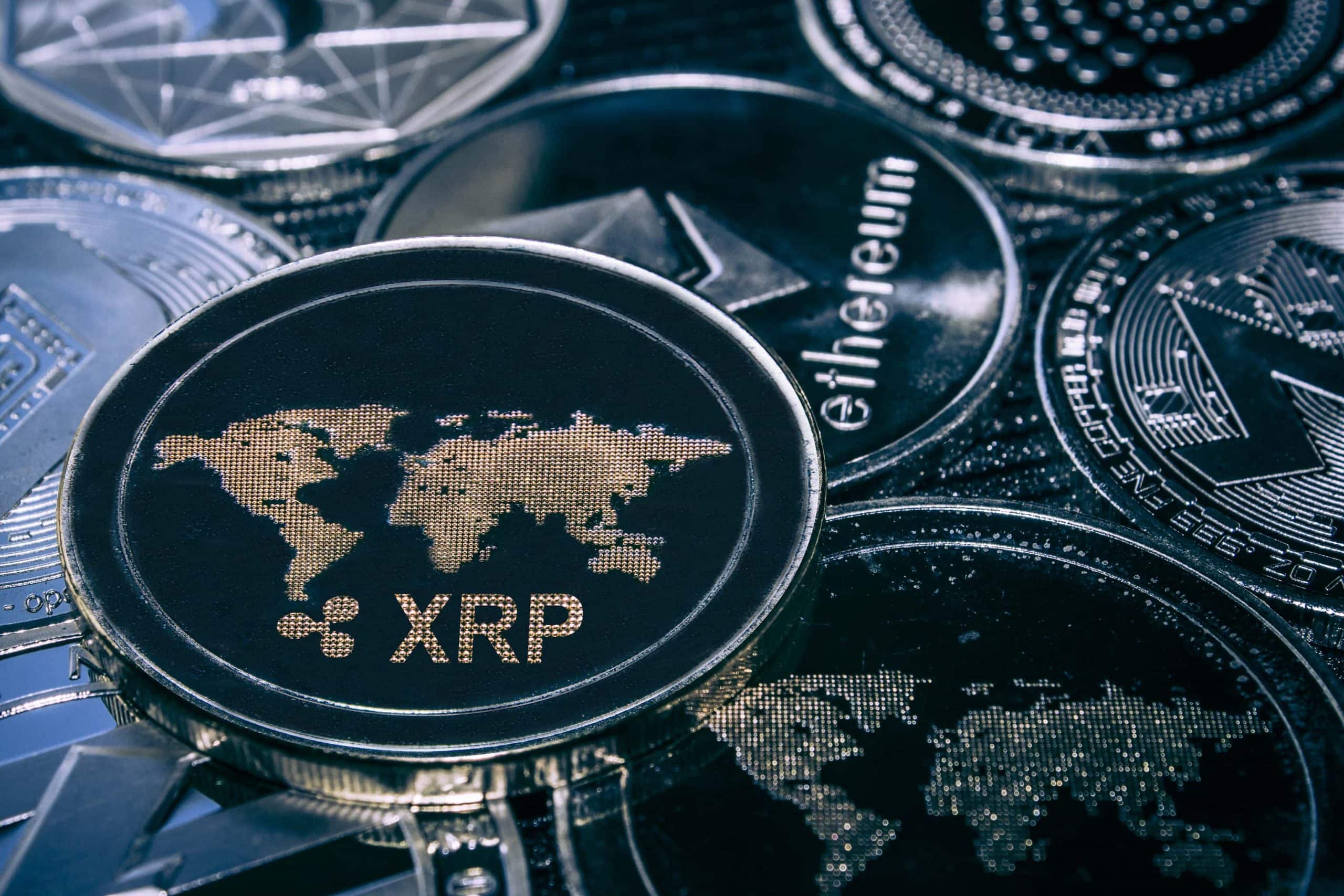 Ethereum-Münze und XRP-Münze