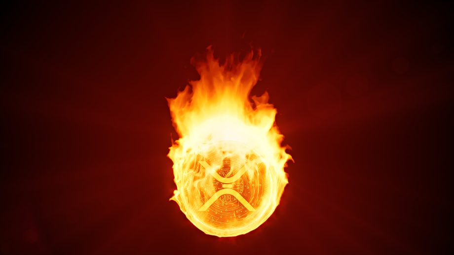 Ripple-Armageddon: Grayscale löst XRP-Trust auf Brennender Ripple-Coin.