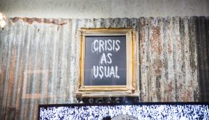 Banksy Bild in einer Galerie
