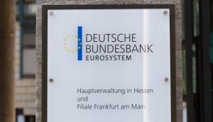 Schild der Deutschen Bundesbank in Hessen.