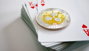 Ripple-Münze auf Kartendeck