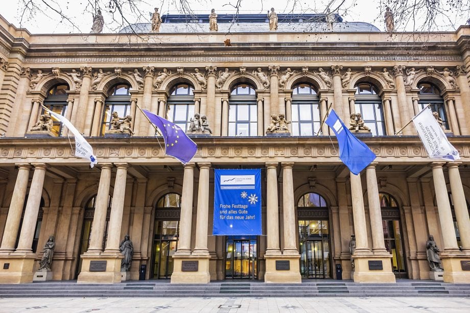 Commerzbank und Deutsche Börse kündigen Token-Handelsplattform an Deutsche Börse