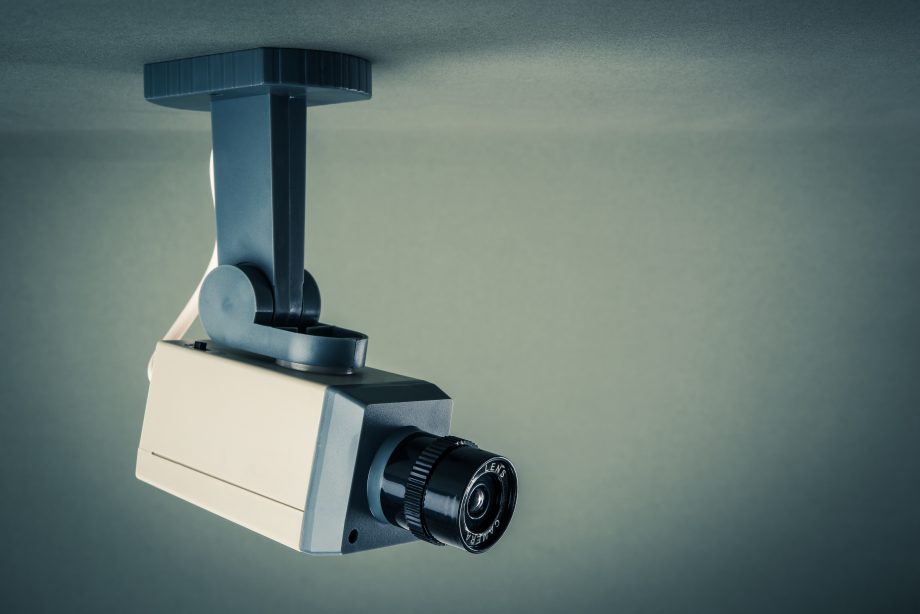 CipherTrace setzt auf Chainlink (LINK), um DeFi regulierbar zu machen eEine Überwachungskamera