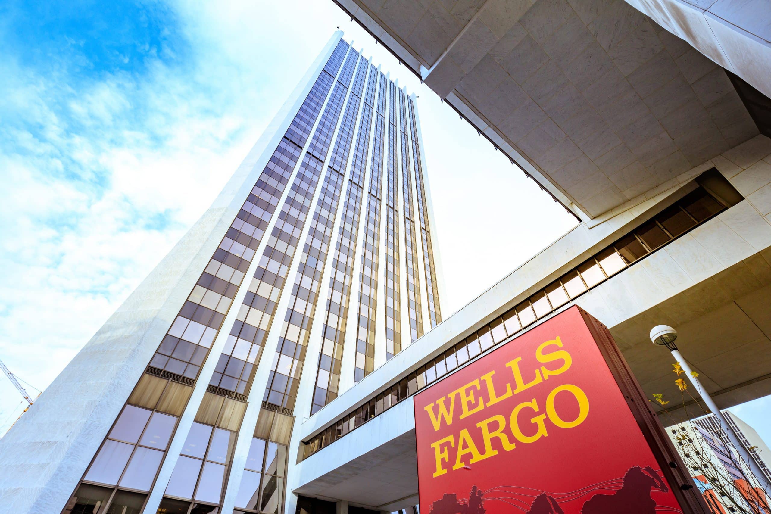 T me wellsfargo. Wells Fargo банк. Уэллс Фарго. Wells Fargo Bank USA. Wells Fargo (WFC).