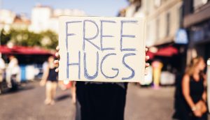 Free Hugs Schild