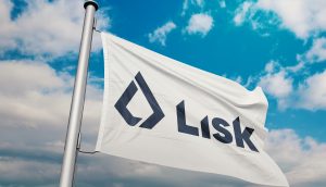 Logo von Lisk auf einer Flagge