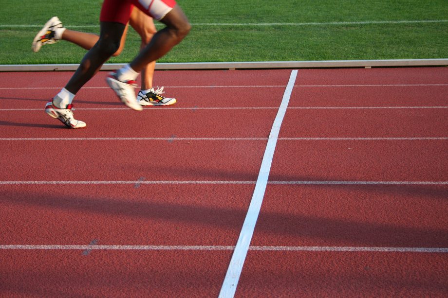 Ethereum und Cardano im Gleichschritt zu neuen Verlaufshochs Zwei Läufer nähern sich der Ziellinie