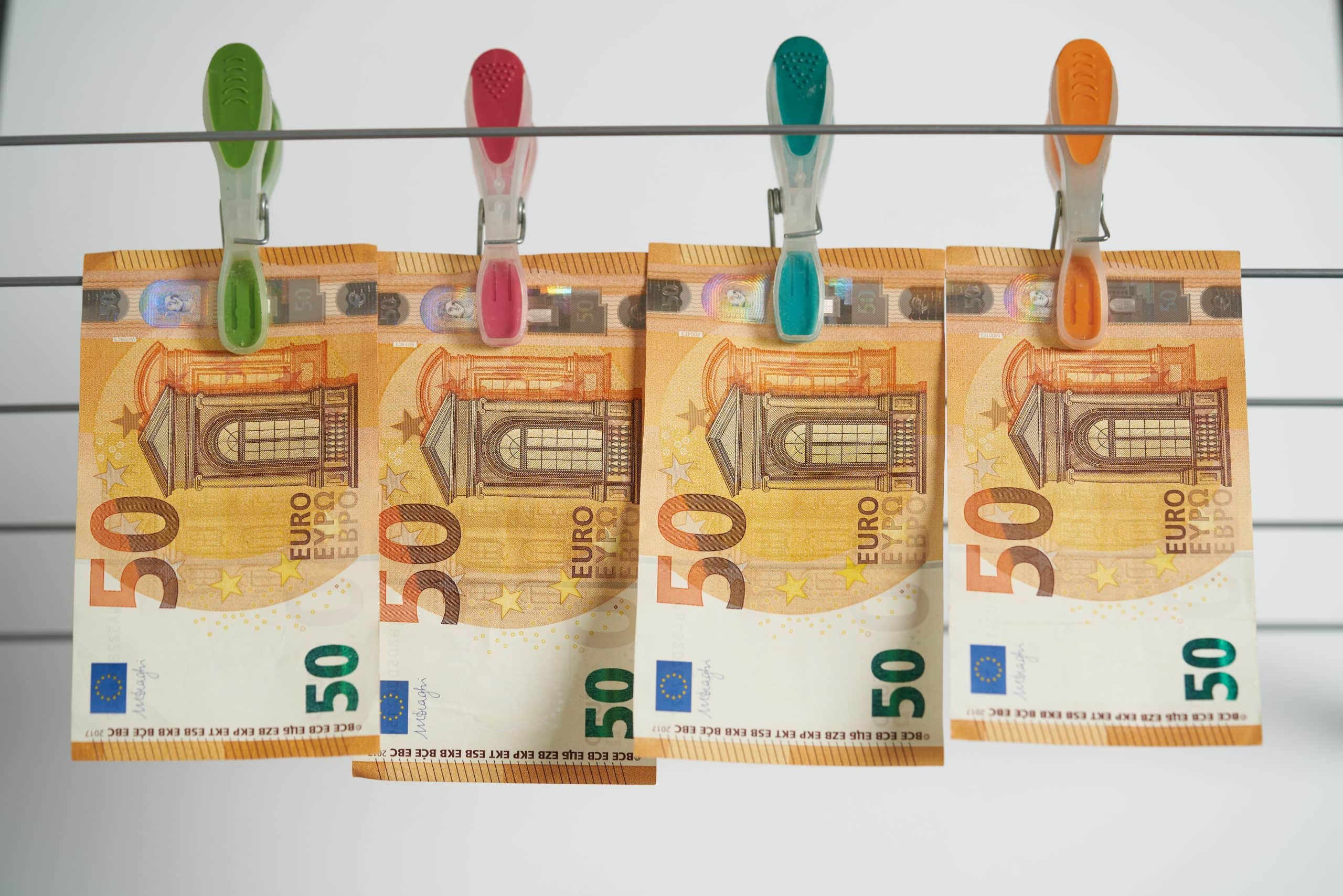 Move away from virtual currencies - New EU money laundering regulation