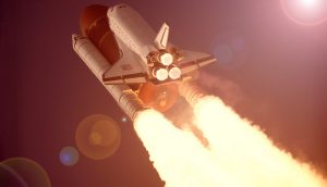 Ein Spaceshuttle auf dem Weg in den Orbit