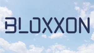 Bloxxon zwischen den Wolken