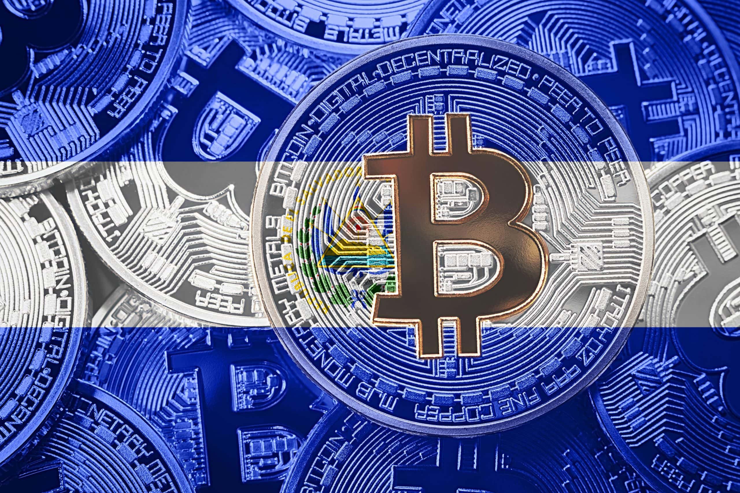 Bitcoin auf El Salvador Flagge