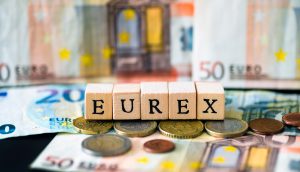 EUREX mit Buchstaben-Würfeln abgebildet