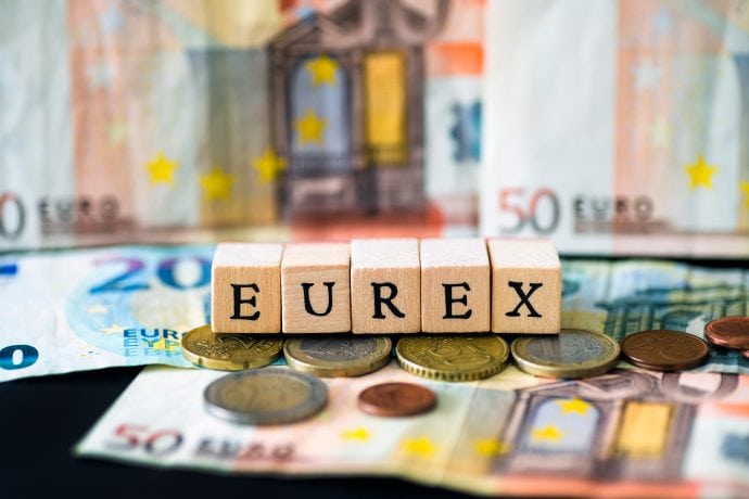 EUREX mit Buchstaben-Würfeln abgebildet