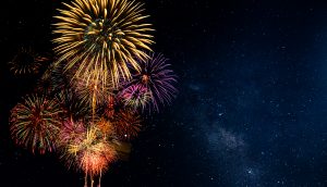 Feuerwerk am Sternenhimmel