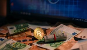 Bitcoin Münze Euro Scheine