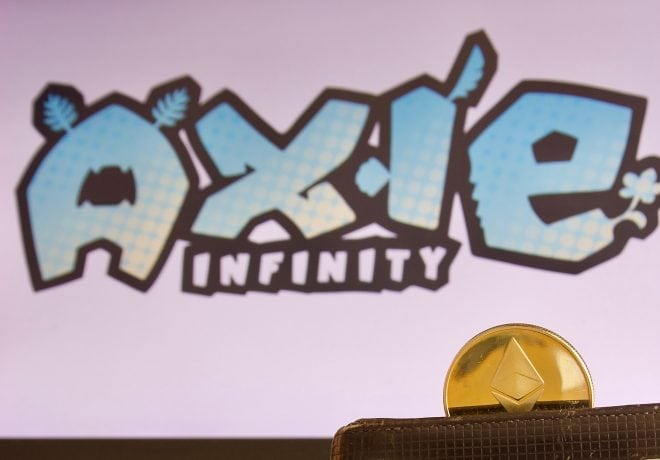 Axie Logo mit Ethereum Münze