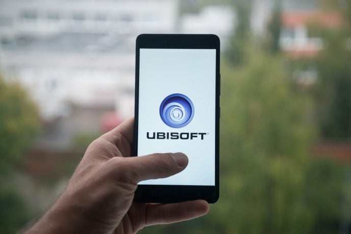 Ubisoft Logo auf Smartphone