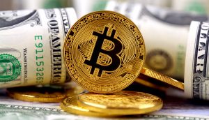 Bitcoin nebst US-Dollarnoten