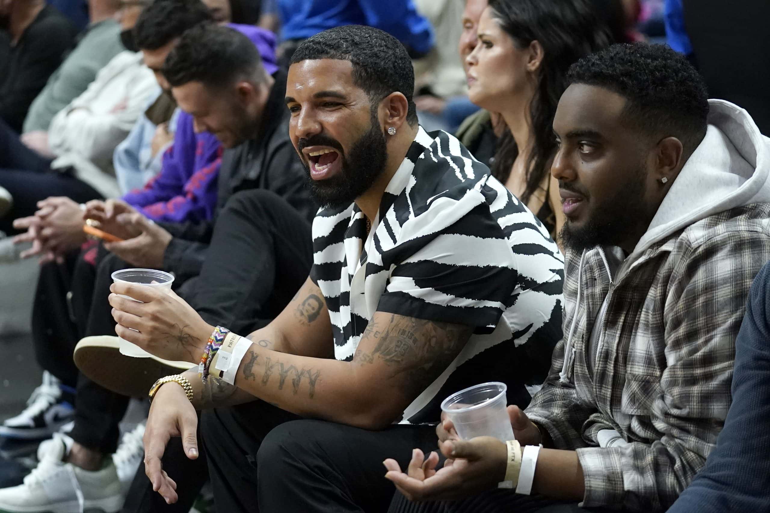 Drake platziert Bitcoin-Wette auf Superbowl.