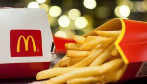 McDonalds Burger und Pommes